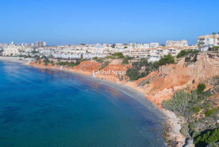 Revente - Maison -
ORIHUELA COSTA - CABO ROIG