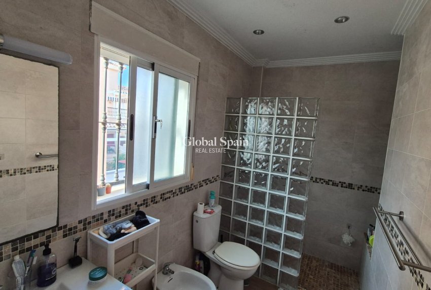 Revente - MAISON -
ORIHUELA COSTA - Costa Blanca Sur