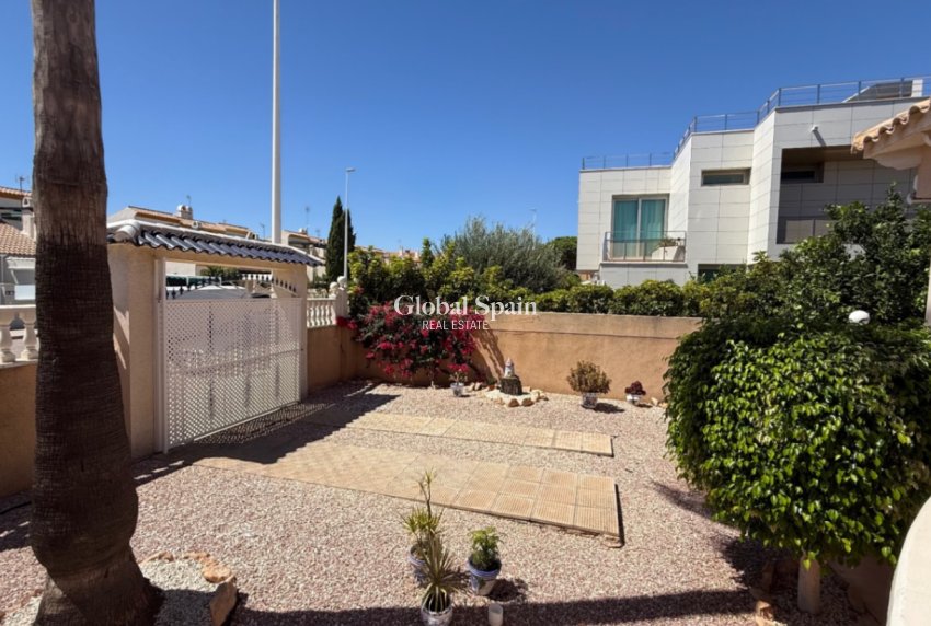 Revente - MAISON -
ORIHUELA COSTA - Costa Blanca Sur