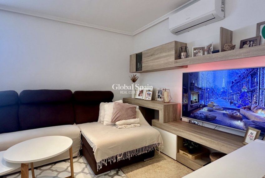 Revente - MAISON -
ORIHUELA COSTA - Costa Blanca