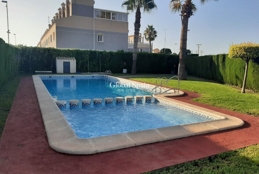 Revente - MAISON -
ORIHUELA COSTA - Costa Blanca