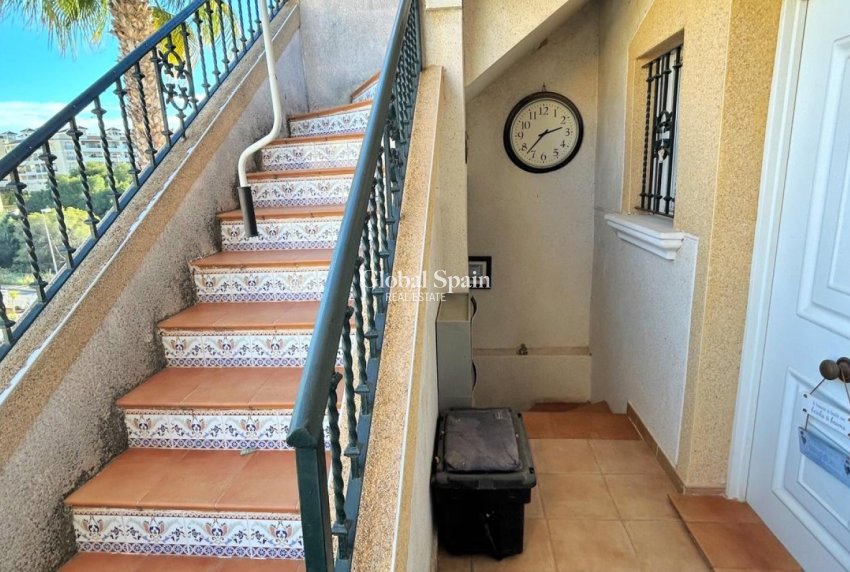 Revente - MAISON -
ORIHUELA COSTA - Costa Blanca