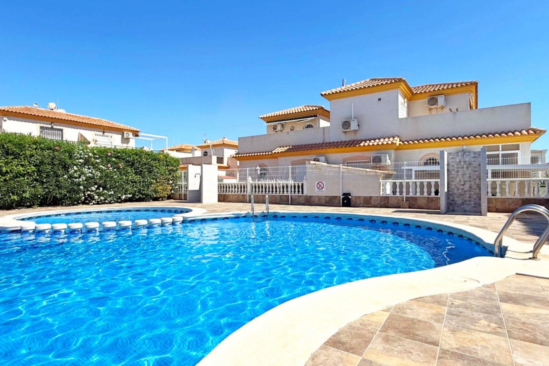 Revente - MAISON -
ORIHUELA COSTA - Costa Blanca