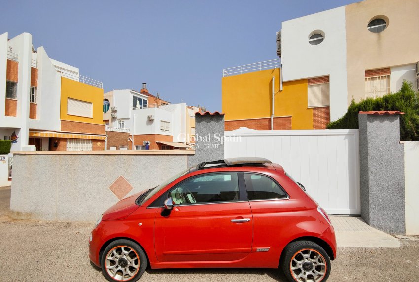 Revente - MAISON -
ORIHUELA COSTA - Costa Blanca