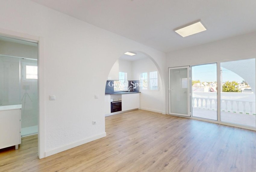 Revente - MAISON -
ORIHUELA COSTA - Costa Blanca