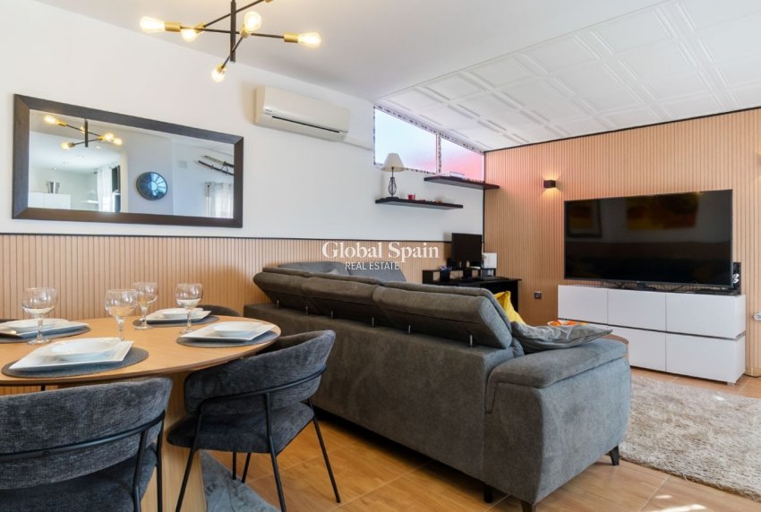 Revente - MAISON -
ORIHUELA COSTA - Costa Blanca