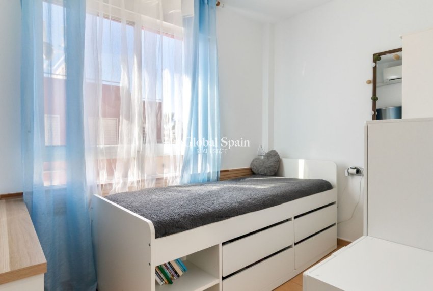 Revente - MAISON -
ORIHUELA COSTA - Costa Blanca