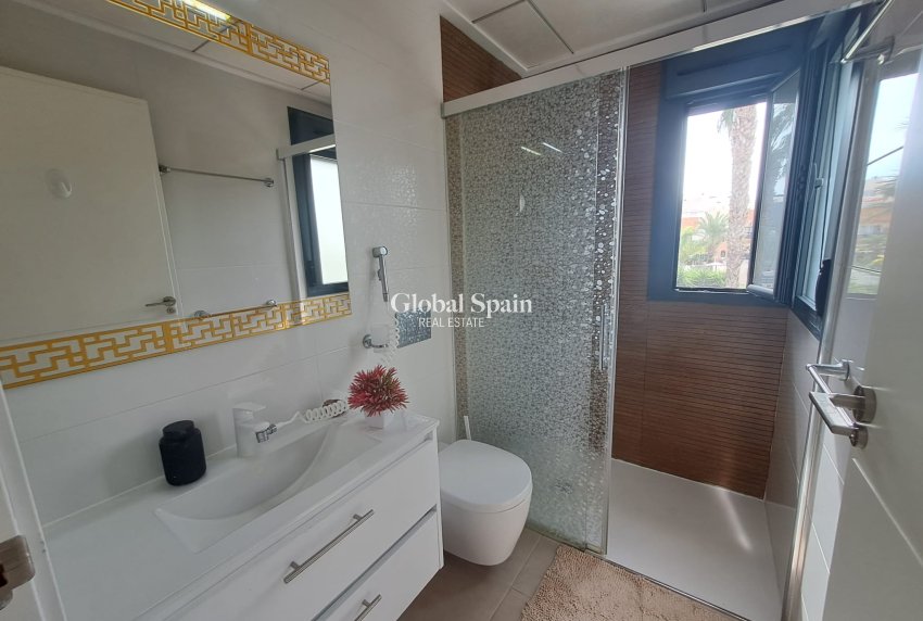 Revente - MAISON -
ORIHUELA COSTA - Costa Blanca