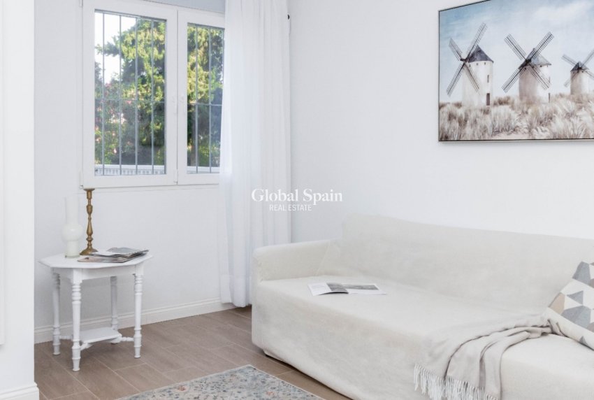 Revente - MAISON -
ORIHUELA COSTA - Costa Blanca