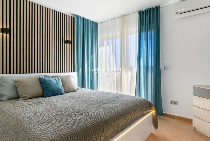 Revente - MAISON -
ORIHUELA COSTA - Costa Blanca