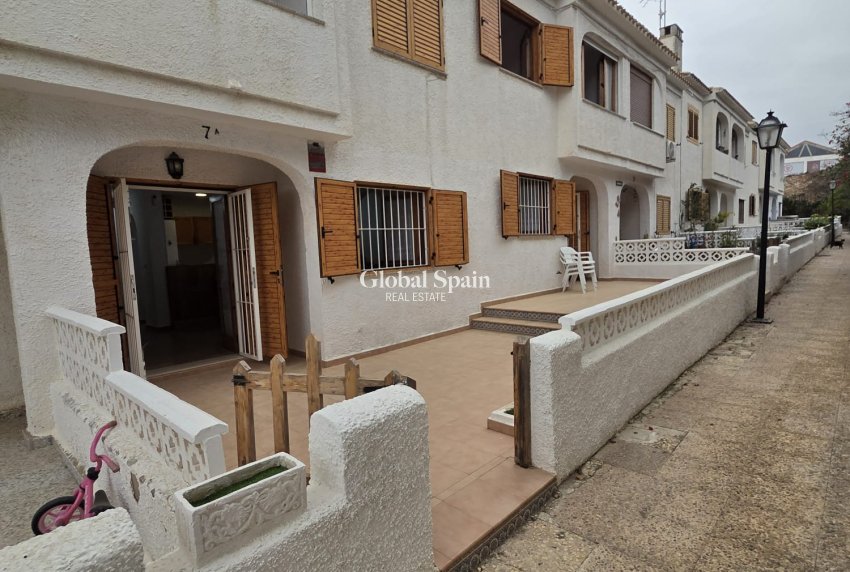 Revente - MAISON -
ORIHUELA COSTA - Costa Blanca