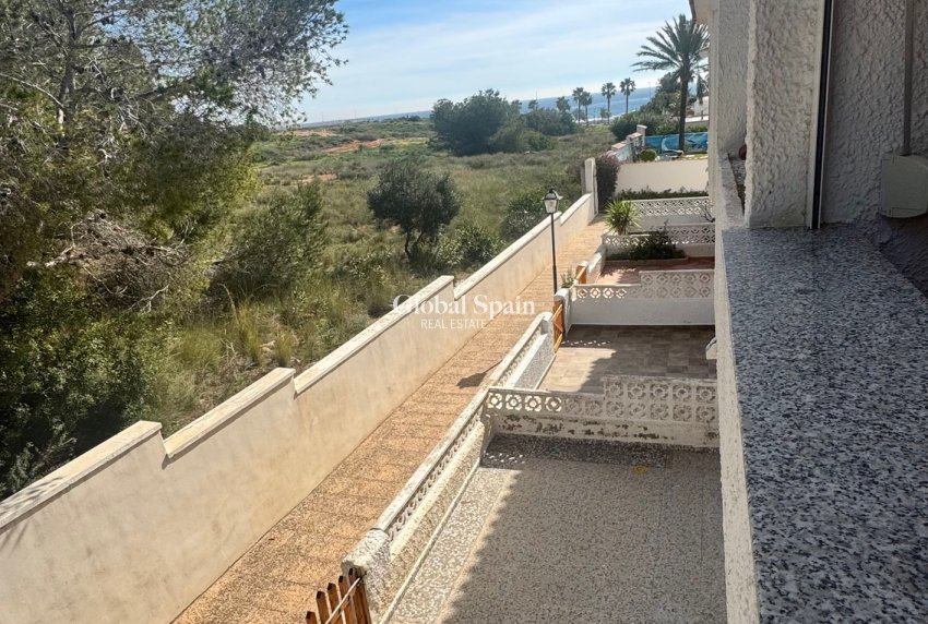 Revente - MAISON -
ORIHUELA COSTA - Costa Blanca