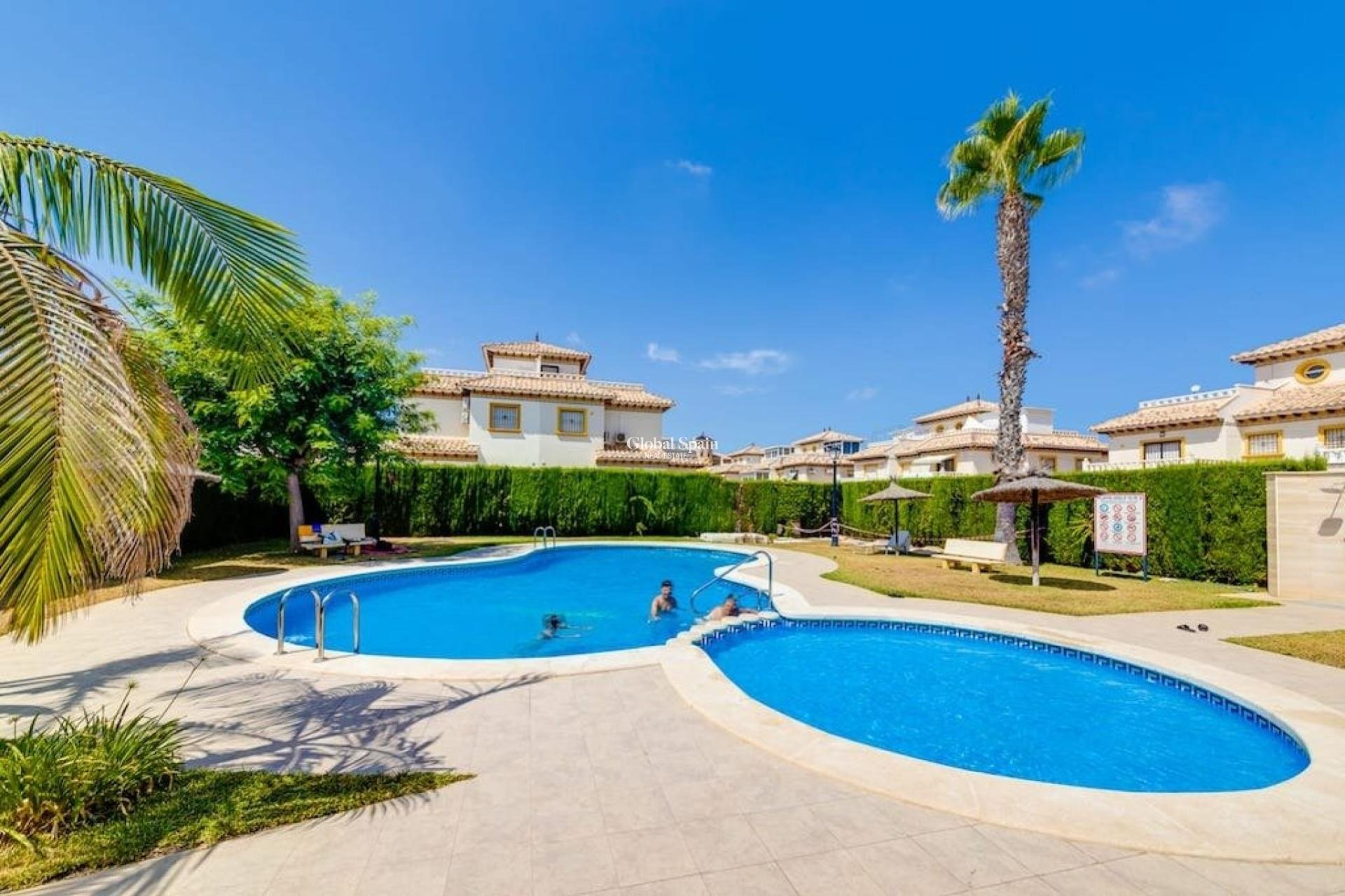 Revente - MAISON -
ORIHUELA COSTA - Costa Blanca