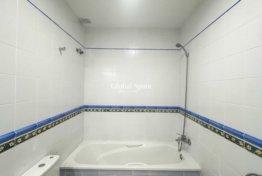 Revente - MAISON -
ORIHUELA COSTA - Costa Blanca