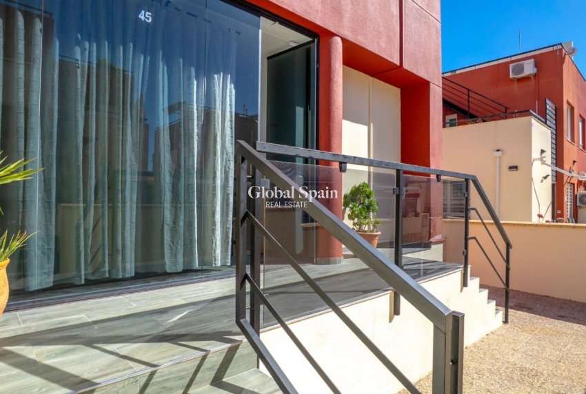 Revente - MAISON -
ORIHUELA COSTA - Costa Blanca