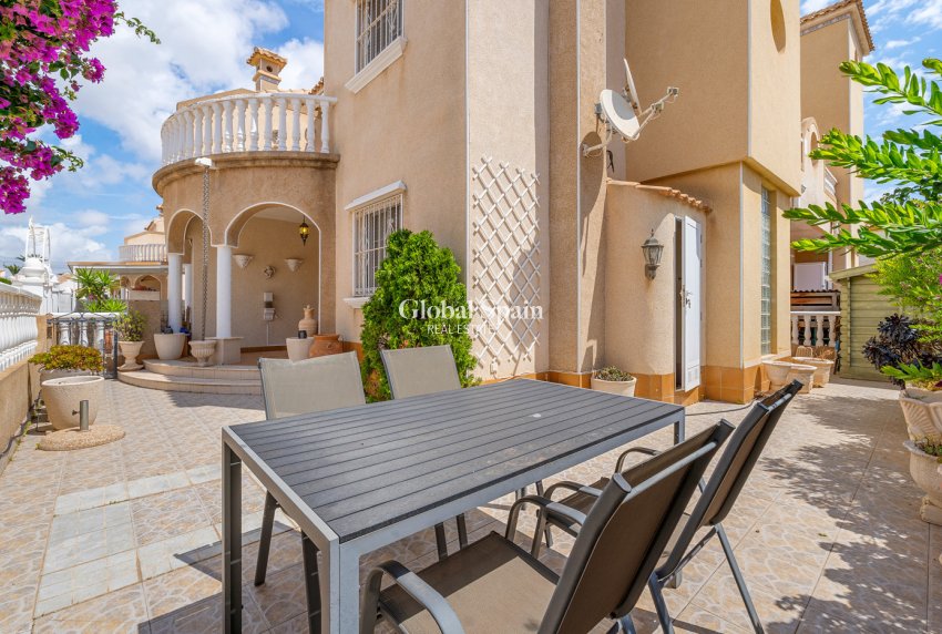 Revente - MAISON -
ORIHUELA COSTA - Costa Blanca