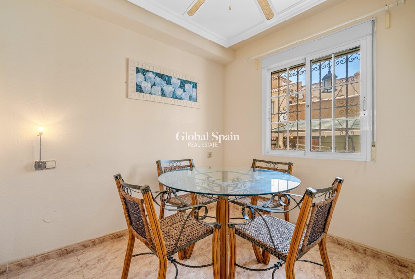Revente - MAISON -
ORIHUELA COSTA - Costa Blanca