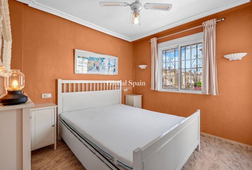 Revente - MAISON -
ORIHUELA COSTA - Costa Blanca