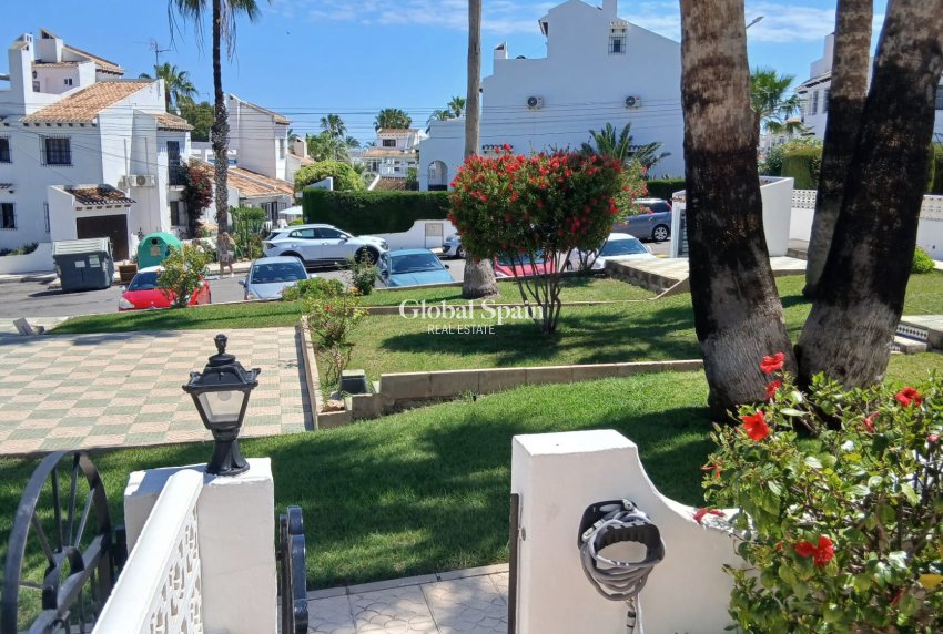 Revente - MAISON -
ORIHUELA COSTA - Costa Blanca