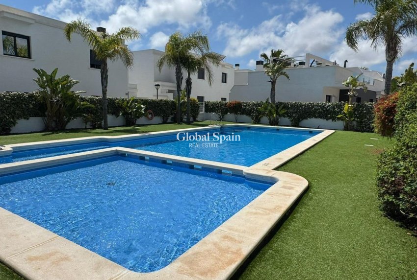 Revente - MAISON -
ORIHUELA COSTA - Costa Blanca