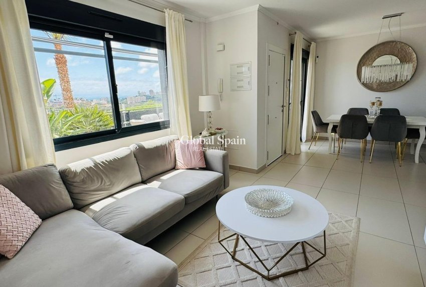 Revente - MAISON -
ORIHUELA COSTA - Costa Blanca