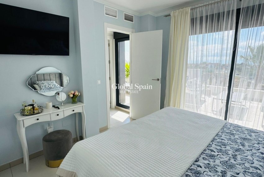 Revente - MAISON -
ORIHUELA COSTA - Costa Blanca