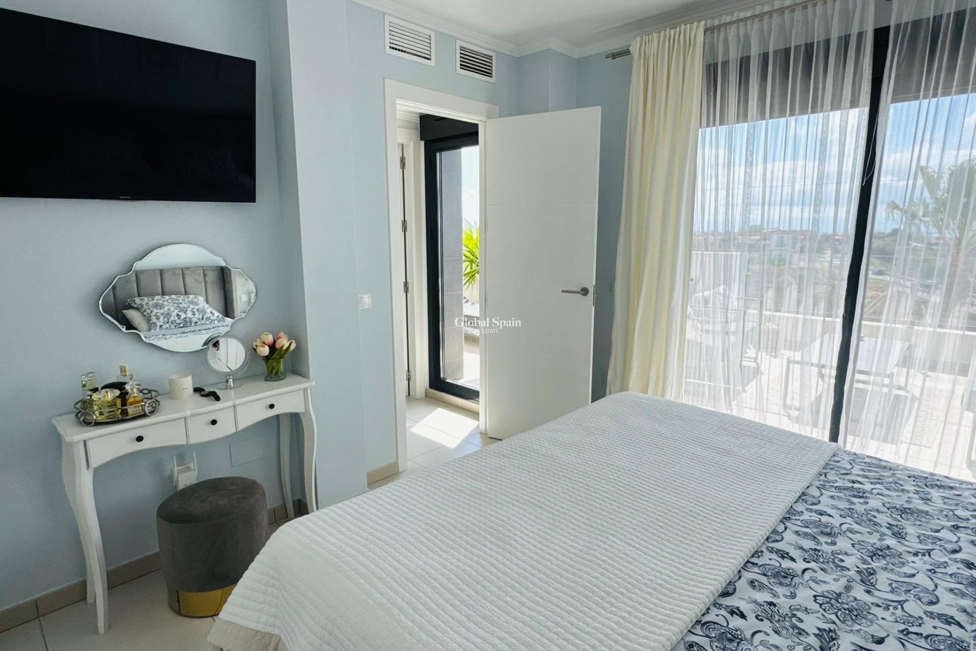 Revente - MAISON -
ORIHUELA COSTA - Costa Blanca