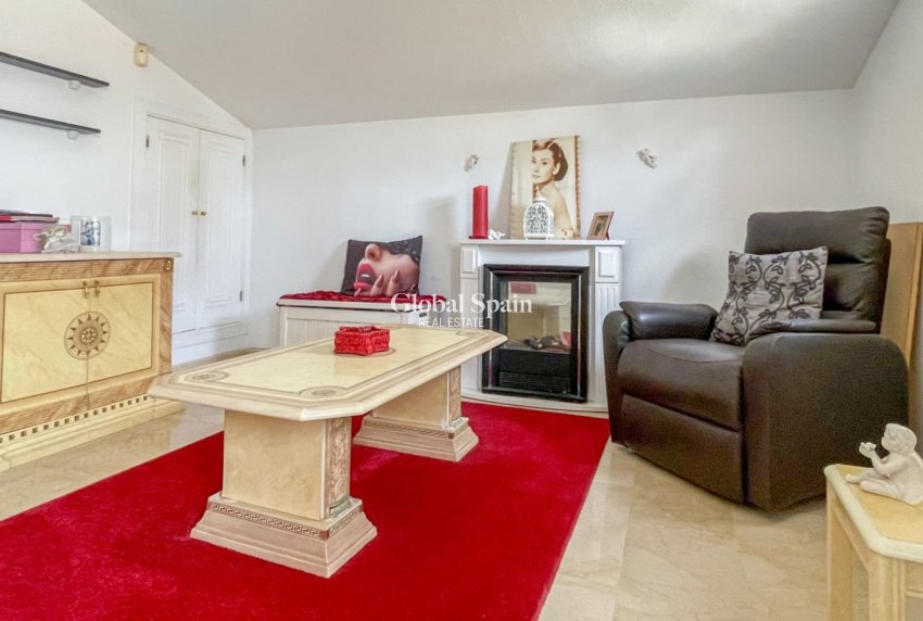 Revente - MAISON -
ORIHUELA COSTA - Costa Blanca