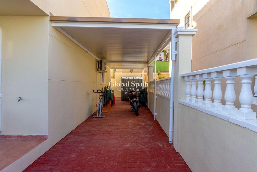 Revente - MAISON -
ORIHUELA COSTA - Costa Blanca