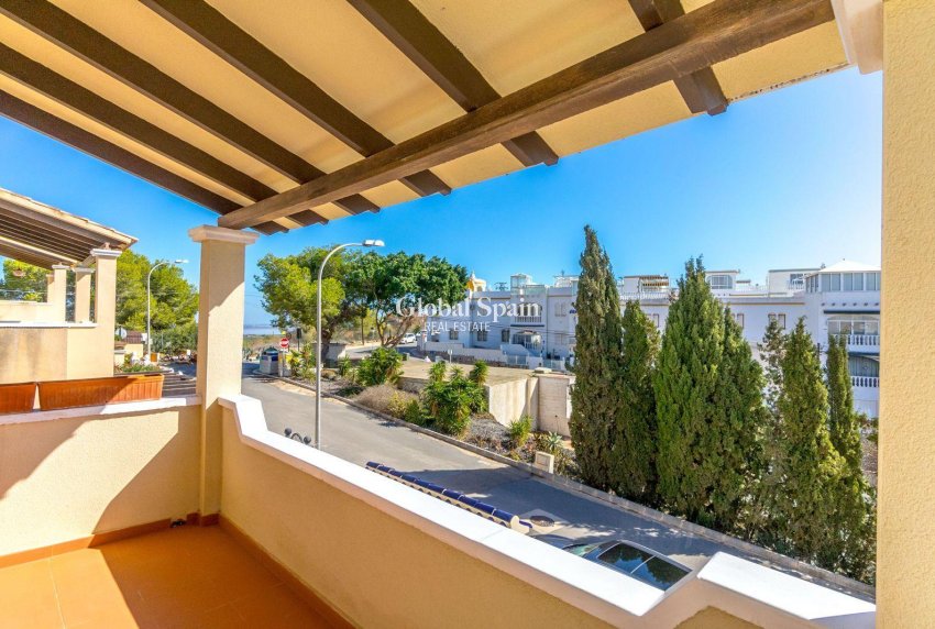 Revente - MAISON -
ORIHUELA COSTA - Costa Blanca