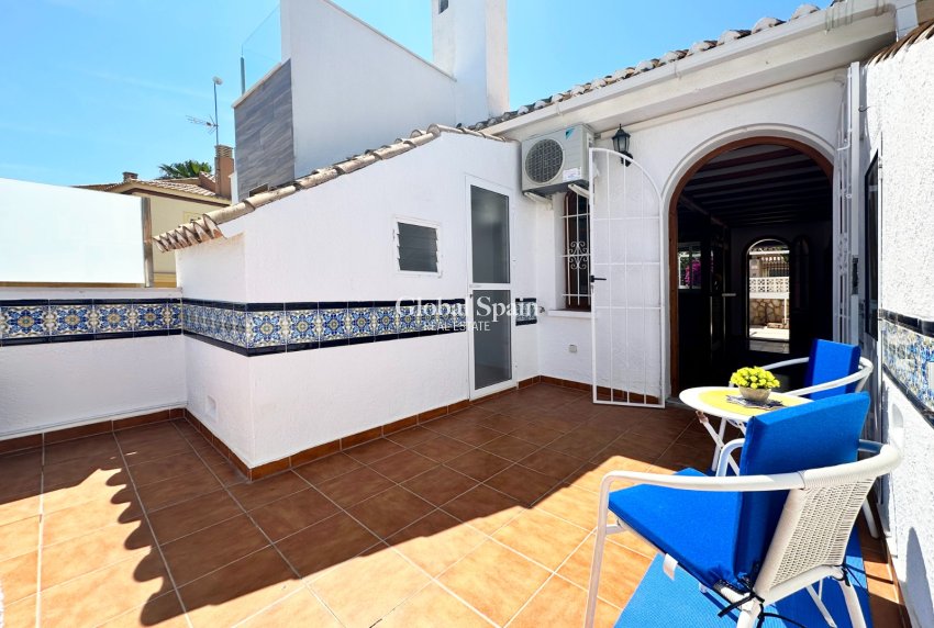 Revente - MAISON -
ORIHUELA COSTA - Costa Blanca