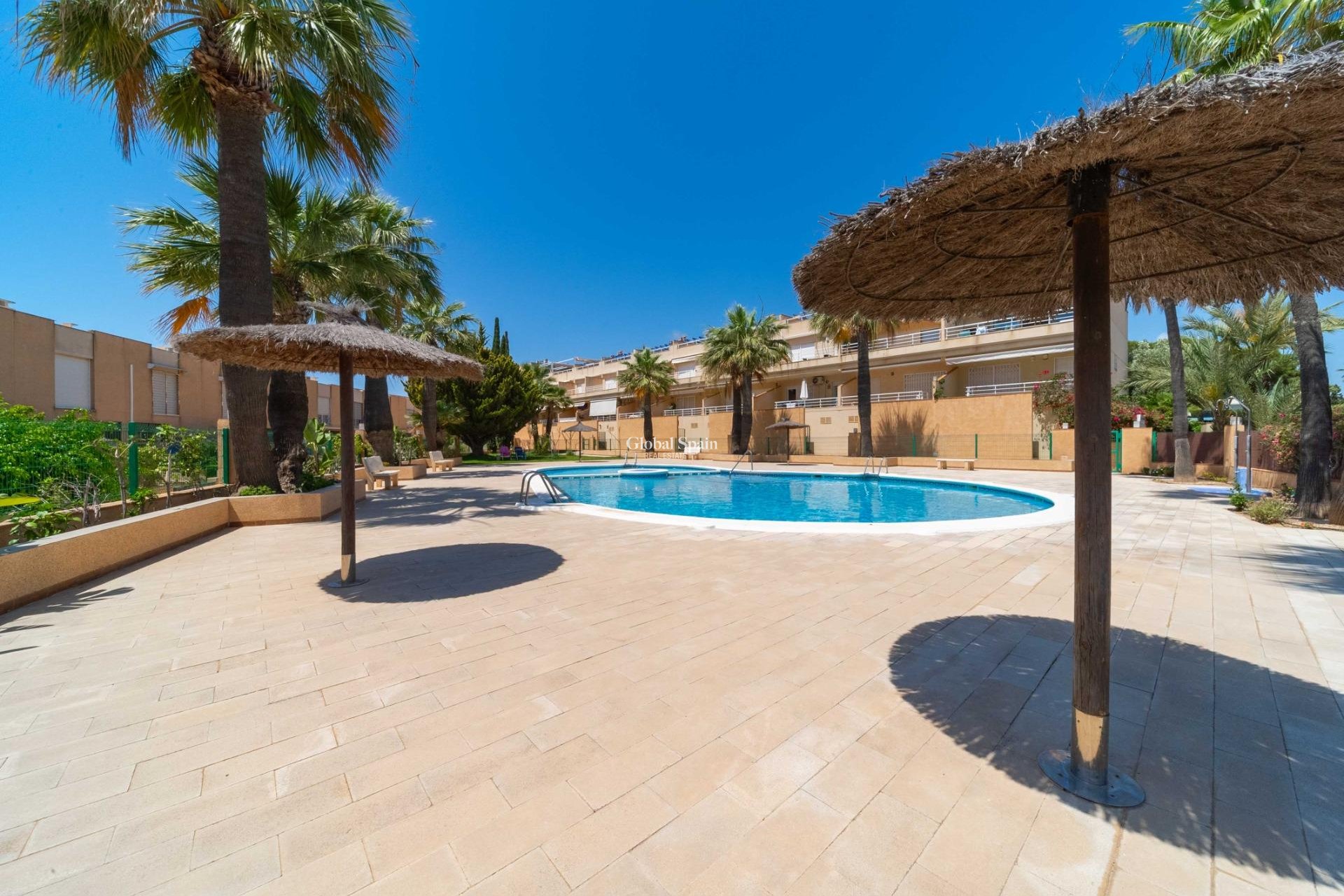 Revente - MAISON -
ORIHUELA COSTA - Costa Blanca