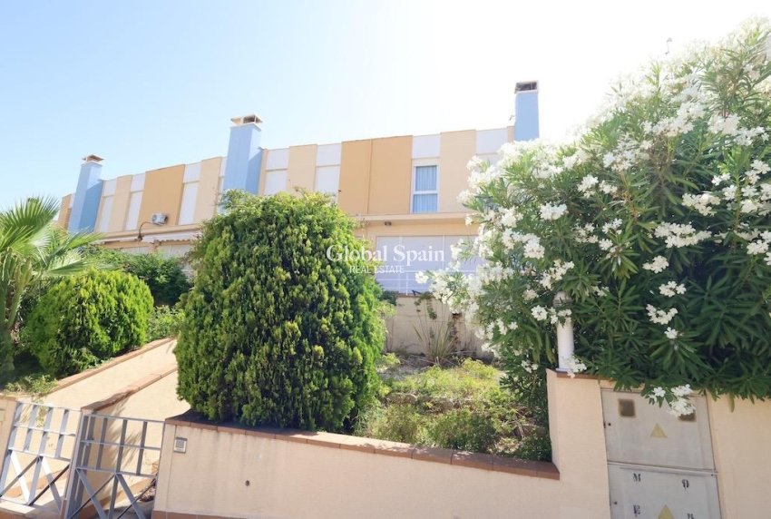 Revente - MAISON -
ORIHUELA COSTA - Costa Blanca