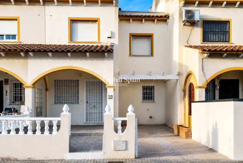 Revente - MAISON -
ORIHUELA COSTA - Costa Blanca