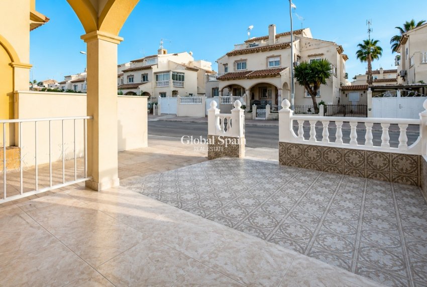 Revente - MAISON -
ORIHUELA COSTA - Costa Blanca