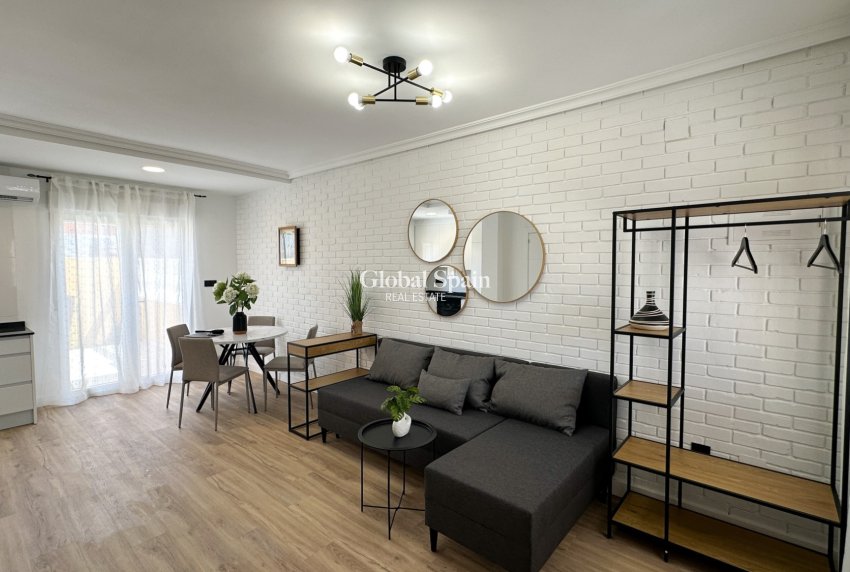 Revente - MAISON -
ORIHUELA COSTA - Costa Blanca