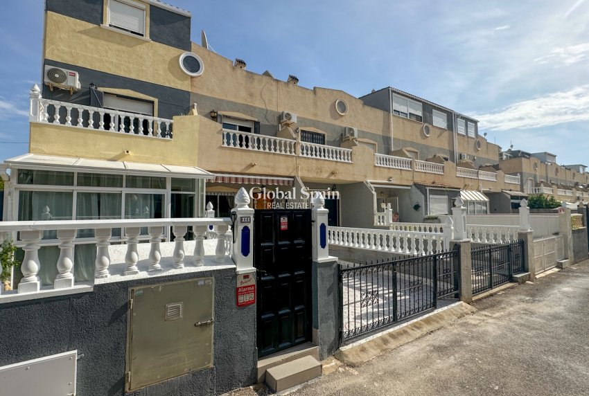 Revente - MAISON -
ORIHUELA COSTA - Costa Blanca