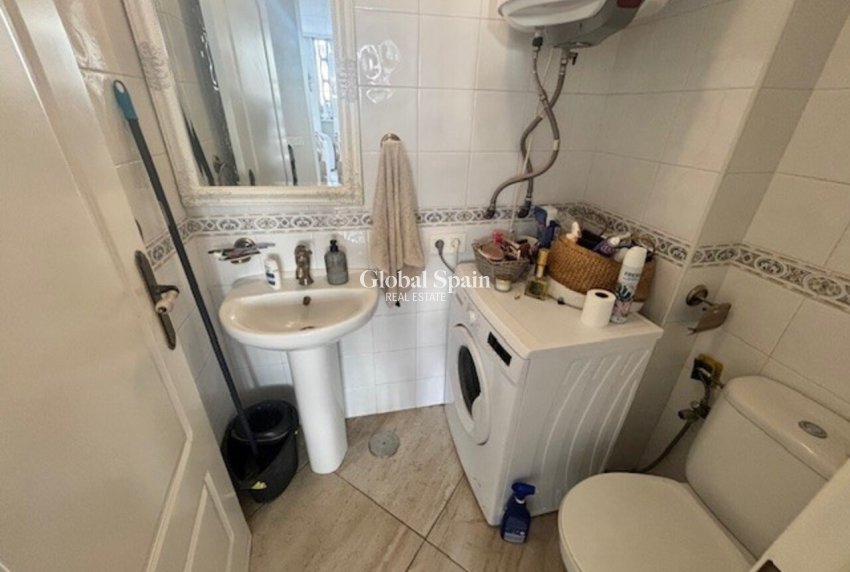 Revente - MAISON -
ORIHUELA COSTA - Inland