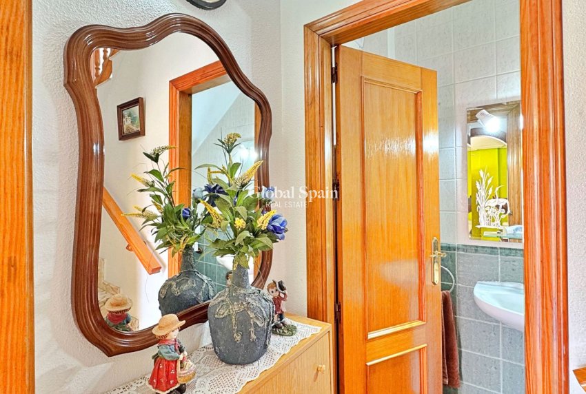 Revente - Maison -
ORIHUELA COSTA - La Campana