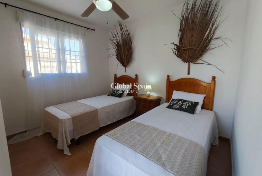 Revente - MAISON -
ORIHUELA COSTA - La Florida
