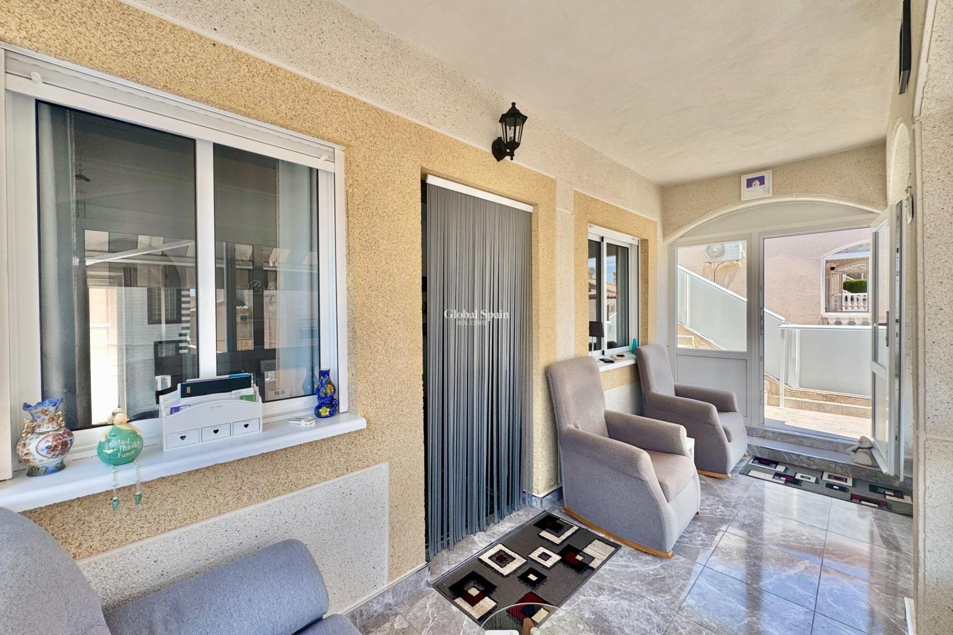 Revente - MAISON -
ORIHUELA COSTA - La Florida