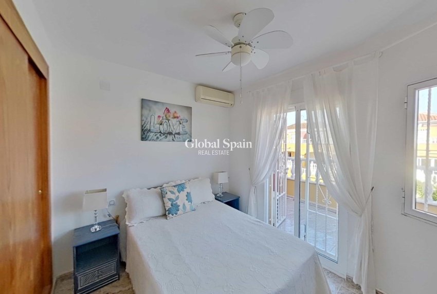 Revente - MAISON -
ORIHUELA COSTA - La Regia