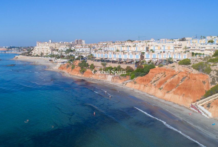 Revente - MAISON -
ORIHUELA COSTA - La Regia