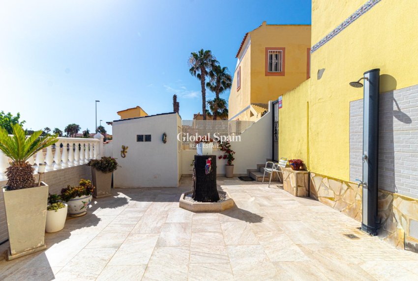 Revente - MAISON -
ORIHUELA COSTA - La Regia