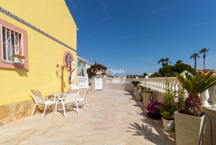 Revente - MAISON -
ORIHUELA COSTA - La Regia