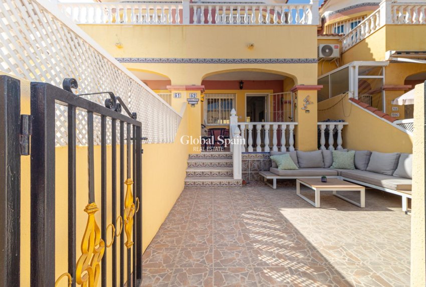 Revente - MAISON -
ORIHUELA COSTA - La Regia