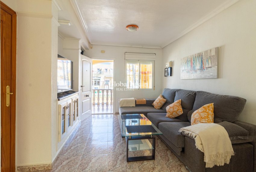 Revente - MAISON -
ORIHUELA COSTA - La Regia