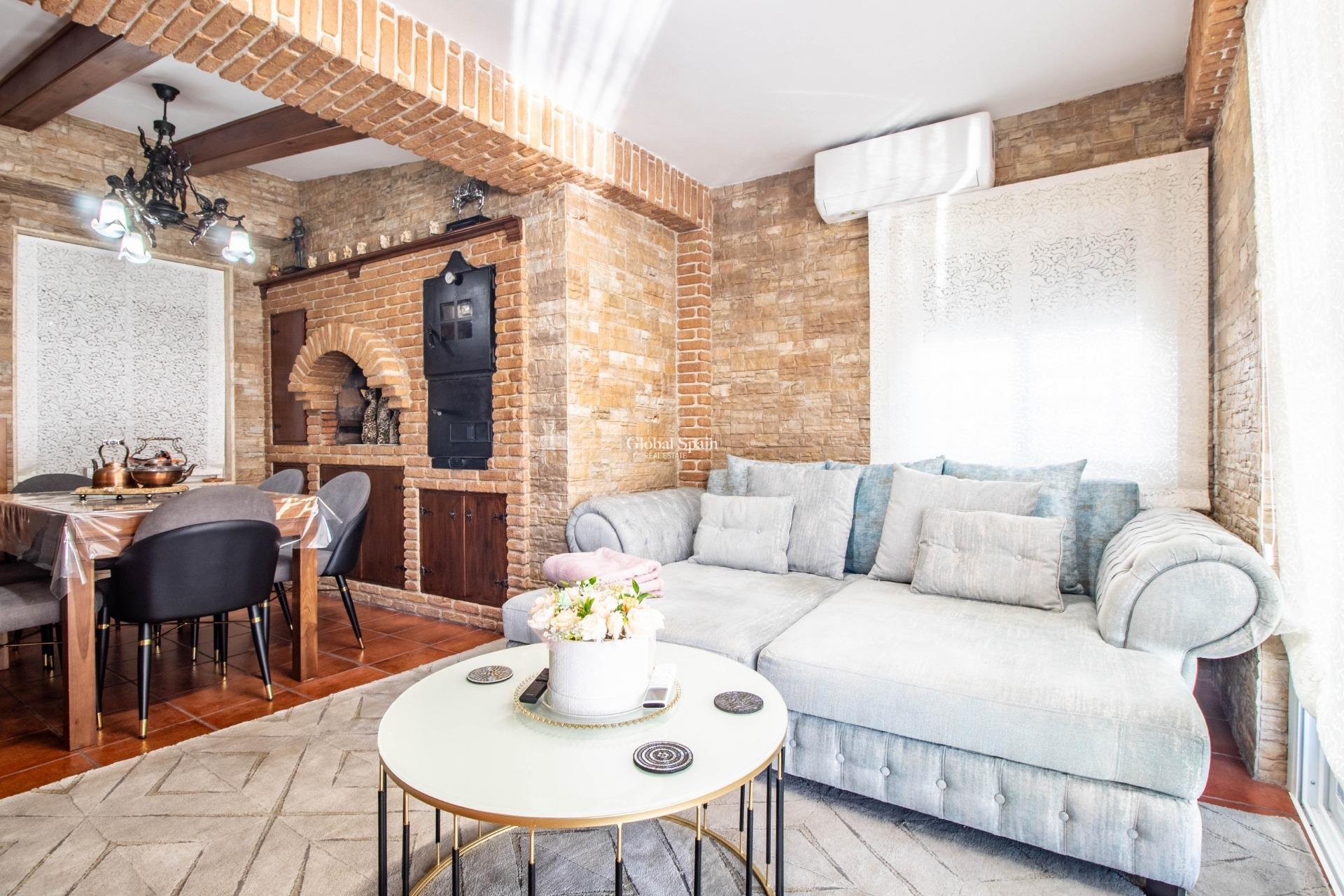 Revente - Maison -
ORIHUELA COSTA - La Zenia