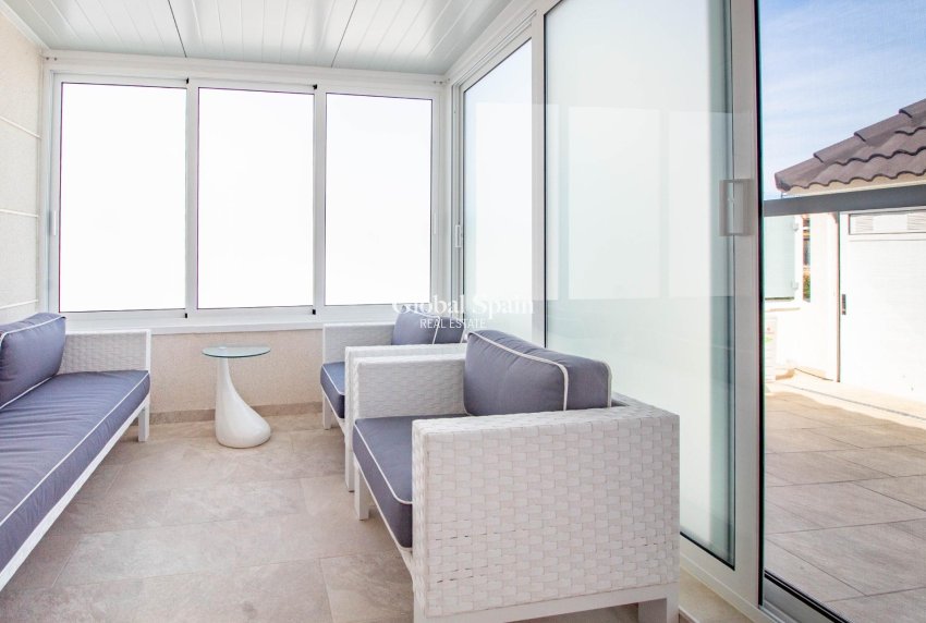 Revente - Maison -
ORIHUELA COSTA - La Zenia