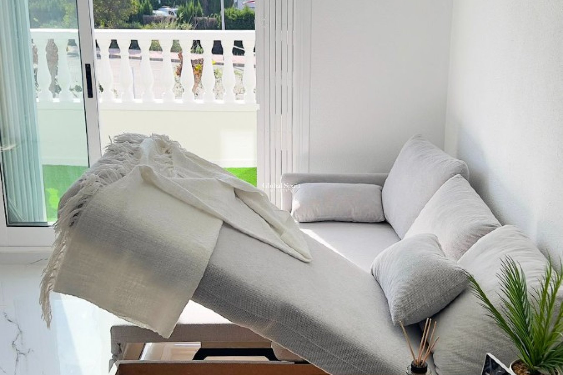 Revente - MAISON -
ORIHUELA COSTA - La Zenia